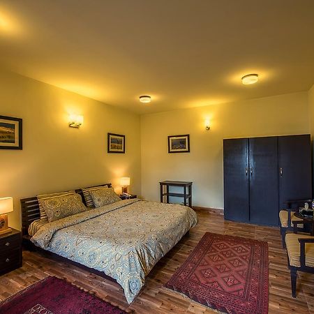 Arcadian Blue Pines Hotel Murree Buitenkant foto