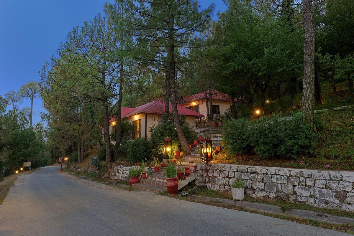 Arcadian Blue Pines Hotel Murree Buitenkant foto