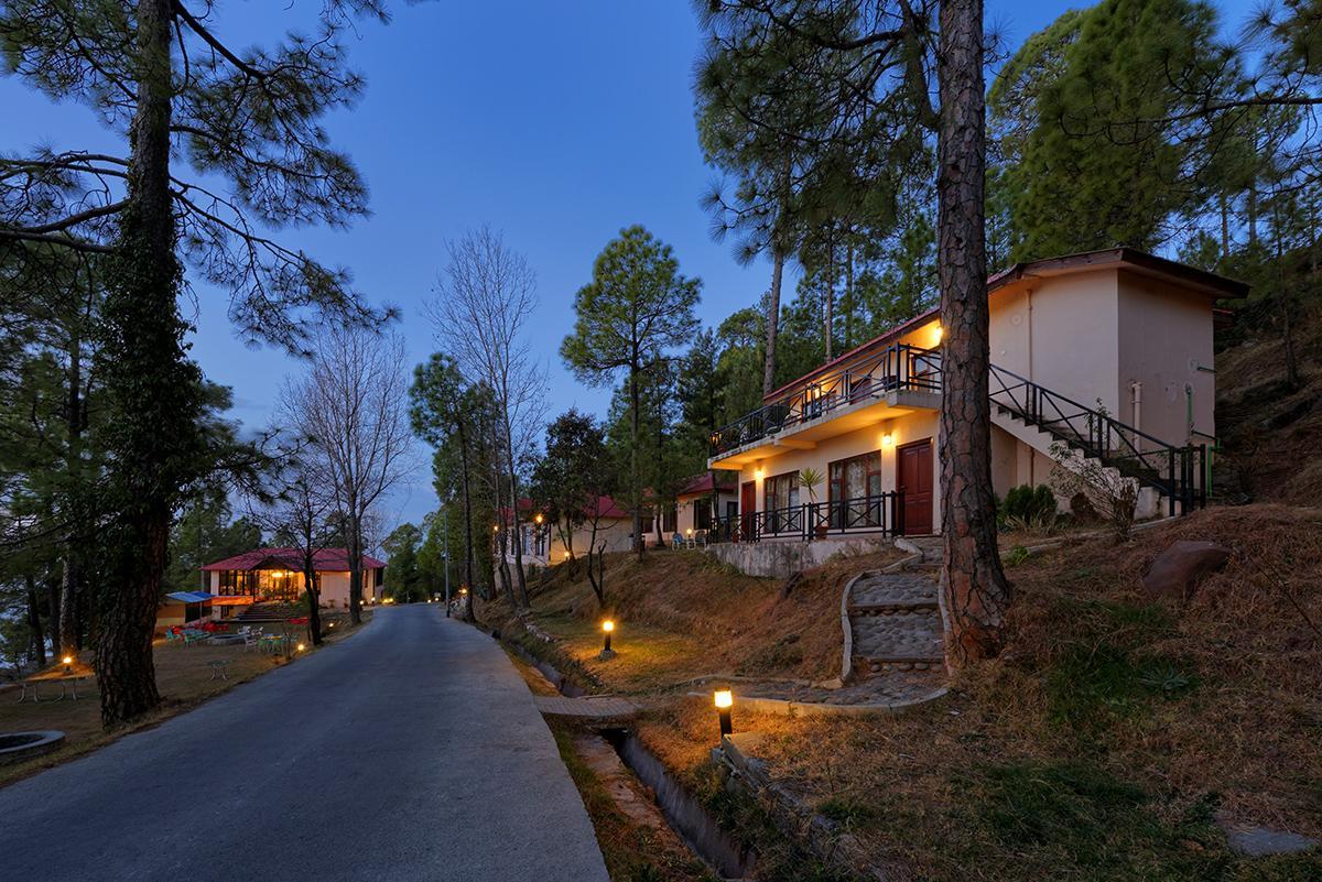 Arcadian Blue Pines Hotel Murree Buitenkant foto